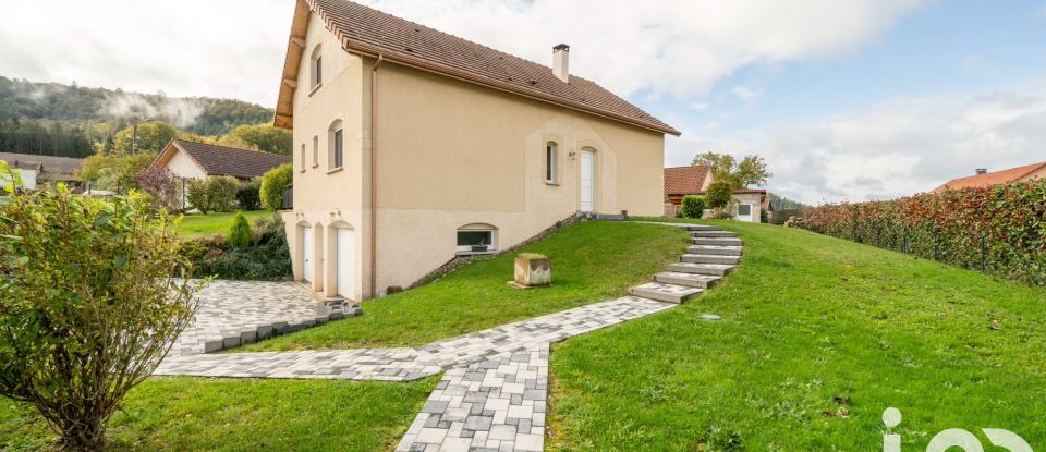 Maison traditionnelle 6 pièces de 160 m² à La Neuveville-devant-Lépanges (88600)