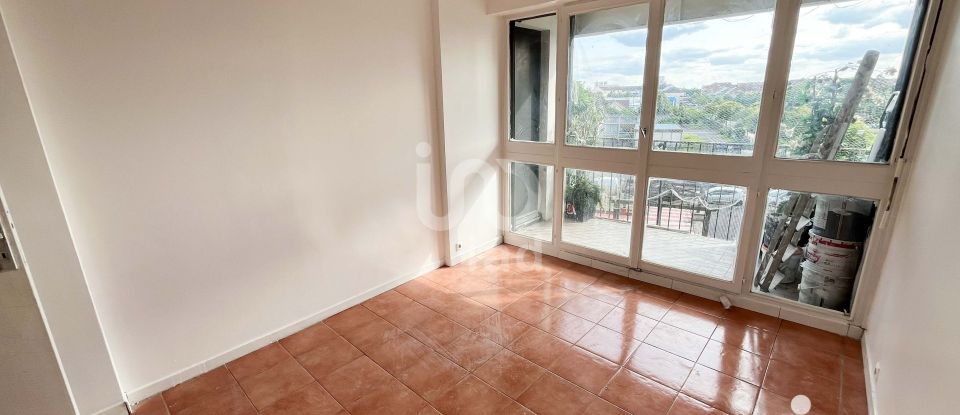 Appartement 3 pièces de 61 m² à Grigny (91350)