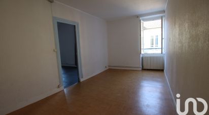 Apartment 2 rooms of 44 m² in Pau (64000)