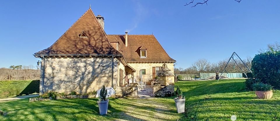 Maison 6 pièces de 150 m² à Salignac-Eyvigues (24590)