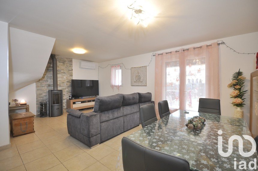 Maison 4 pièces de 90 m² à Montpezat (30730)