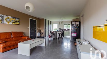 Maison 5 pièces de 106 m² à Sainte-Flaive-des-Loups (85150)