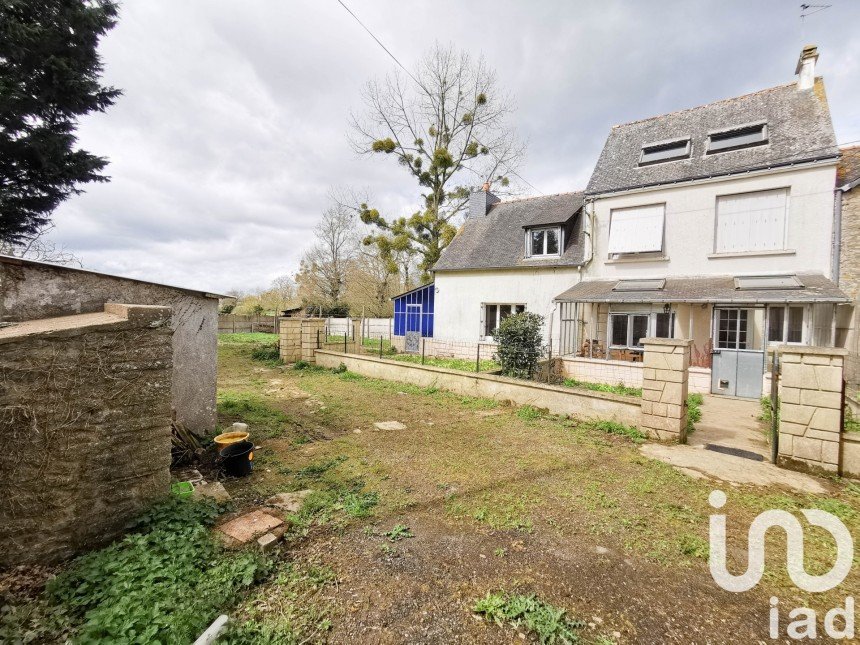 Country house 6 rooms of 128 m² in Saint-Malo-des-Trois-Fontaines (56490)