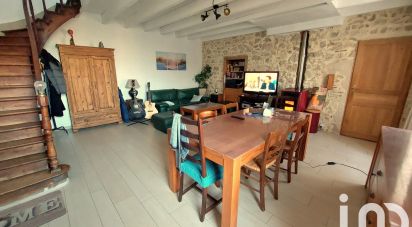 Country home 4 rooms of 146 m² in Saint-Vivien (24230)