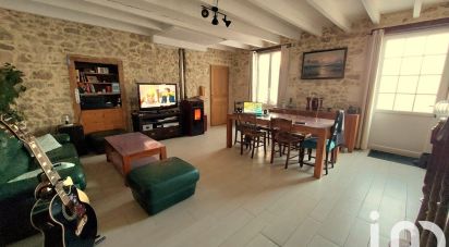 Maison de campagne 4 pièces de 146 m² à Saint-Vivien (24230)