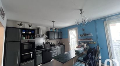 House 5 rooms of 113 m² in La Roche-sur-Yon (85000)