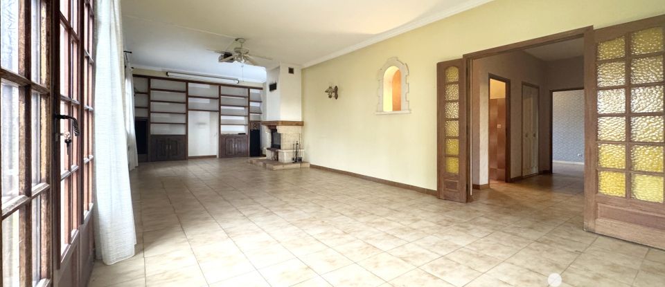 Traditional house 4 rooms of 183 m² in Castries (34160)