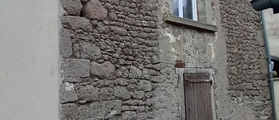 Maison de ville 5 pièces de 120 m² à Chassenon (16150)