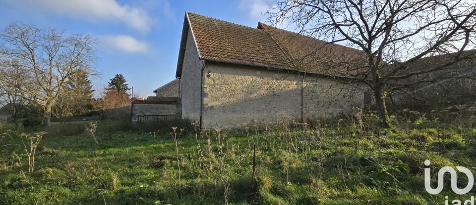 Grange 1 pièce de 294 m² à Sainte-Croix (02820)