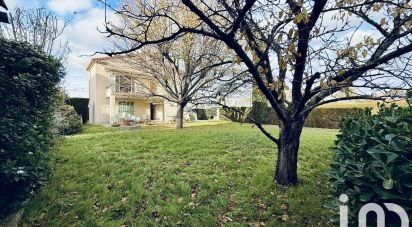 Maison traditionnelle 5 pièces de 123 m² à Salon-de-Provence (13300)