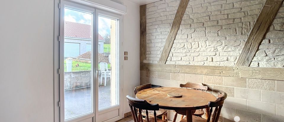 House 4 rooms of 95 m² in Jouet-sur-l'Aubois (18320)