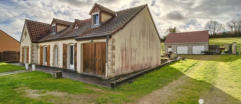 House 4 rooms of 95 m² in Jouet-sur-l'Aubois (18320)