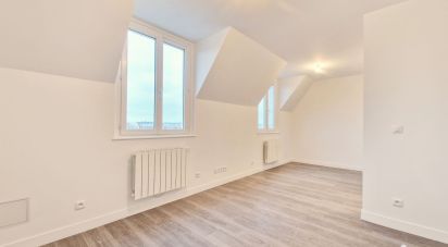 Apartment 2 rooms of 46 m² in Paris (75020)