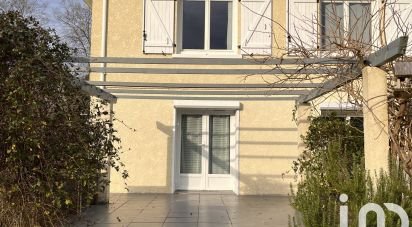 Traditional house 7 rooms of 176 m² in Saint-Paul-lès-Dax (40990)