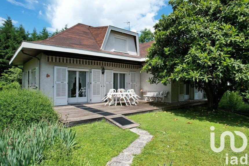 House 5 rooms of 101 m² in Myans (73800)