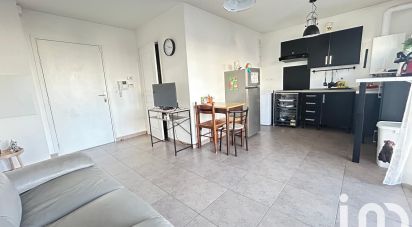 Apartment 2 rooms of 37 m² in Sainte-Geneviève-des-Bois (91700)