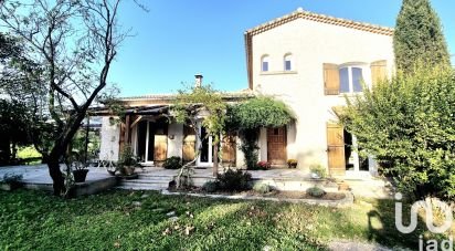 Maison traditionnelle 6 pièces de 170 m² à Saumane-de-Vaucluse (84800)