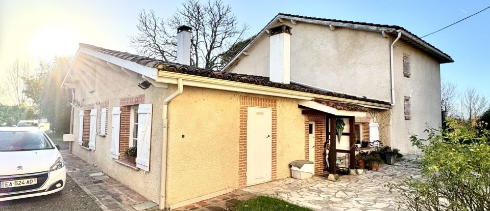 Traditional house 7 rooms of 230 m² in Montauban (82000)