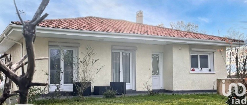 Traditional house 7 rooms of 176 m² in Saint-Paul-lès-Dax (40990)