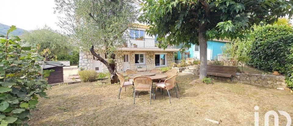 Traditional house 6 rooms of 140 m² in Vence (06140)