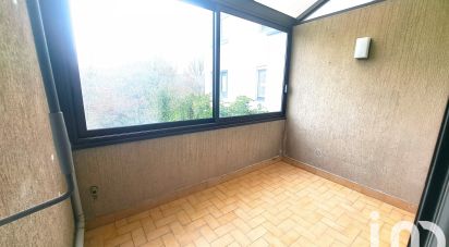 Apartment 4 rooms of 90 m² in Massy (91300)