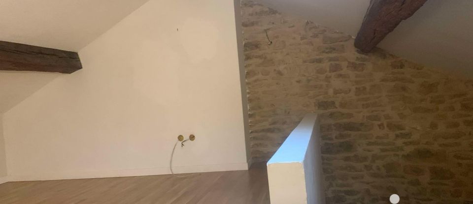 Maison 3 pièces de 73 m² à Floing (08200)