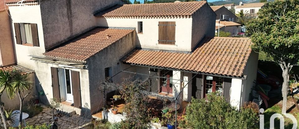 Traditional house 5 rooms of 140 m² in Sanary-sur-Mer (83110)