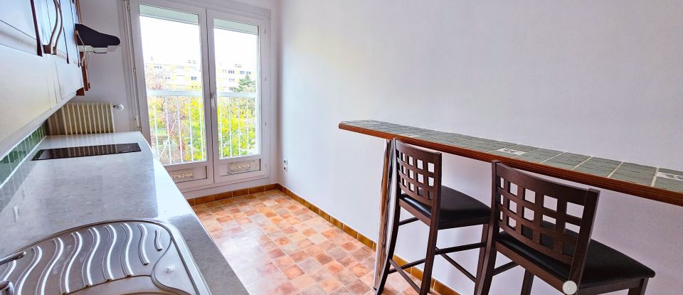 Appartement 5 pièces de 93 m² à Chartres (28000)