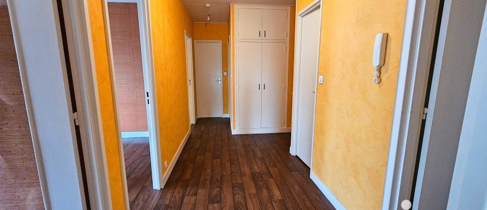 Appartement 5 pièces de 93 m² à Chartres (28000)