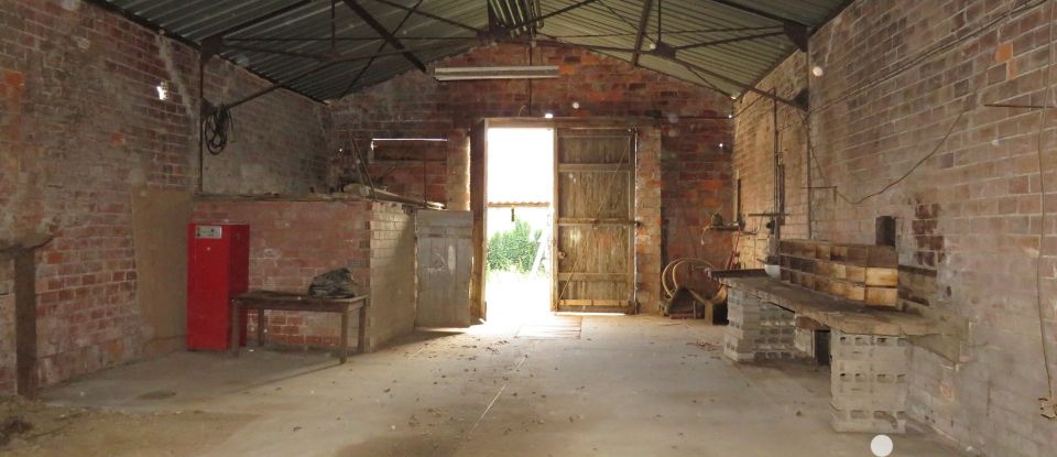 Ferme 5 pièces de 115 m² à Labastide-Rouairoux (81270)