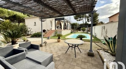 House 7 rooms of 125 m² in Six-Fours-les-Plages (83140)