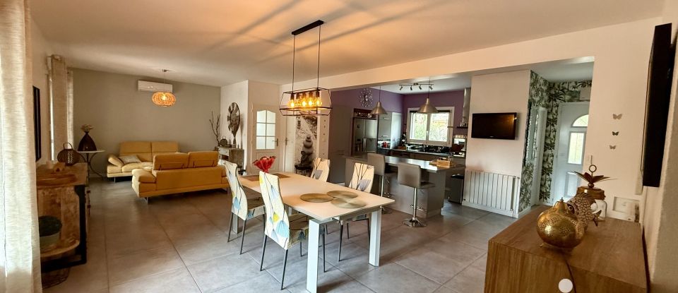 House 7 rooms of 125 m² in Six-Fours-les-Plages (83140)