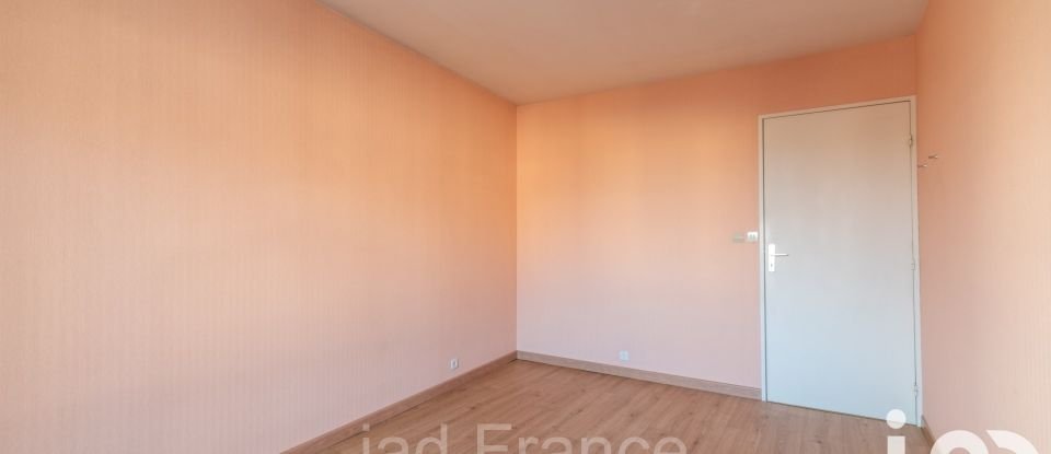 Appartement 4 pièces de 87 m² à Mantes-la-Jolie (78200)