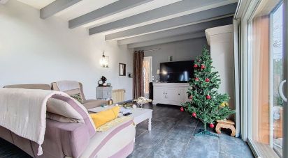 Maison 6 pièces de 180 m² à Fargues (33210)