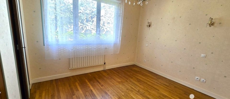 House 4 rooms of 64 m² in Saint-Aubin-du-Cormier (35140)