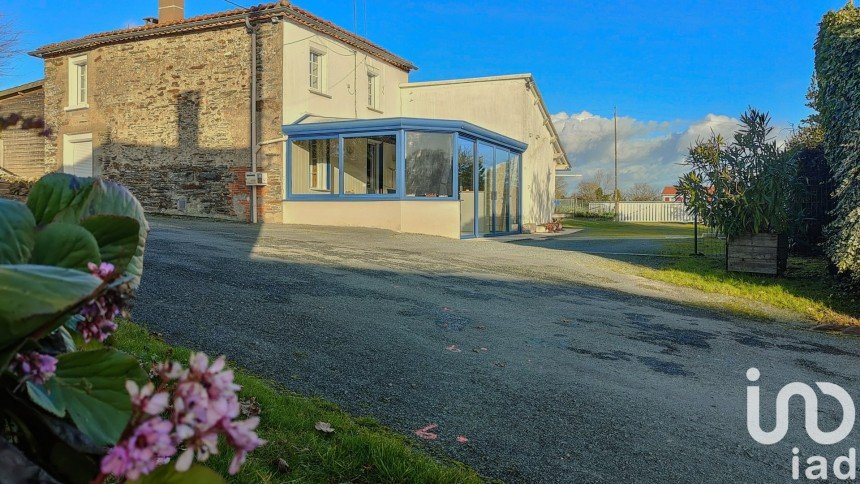 Maison de village 4 pièces de 117 m² à Mouchamps (85640)