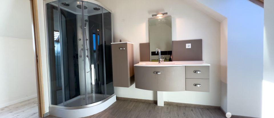 Maison 6 pièces de 225 m² à Saint-Memmie (51470)