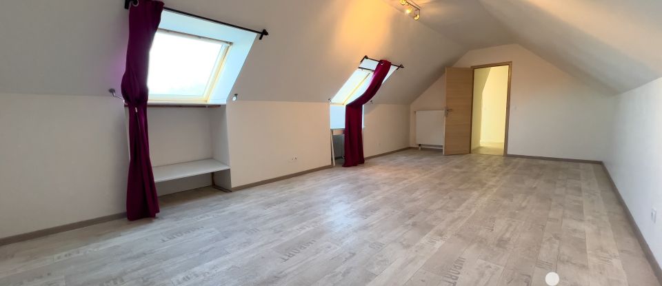 Maison 6 pièces de 225 m² à Saint-Memmie (51470)