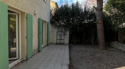 House 4 rooms of 94 m² in MONTFAVET (84140)