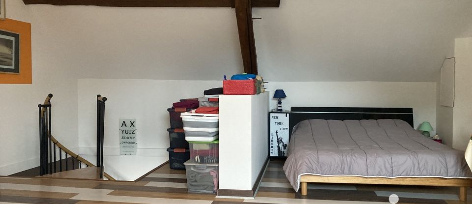 Maison de ville 7 pièces de 196 m² à La Chartre-sur-le-Loir (72340)