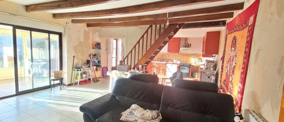 Maison 4 pièces de 111 m² à Clussais-la-Pommeraie (79190)