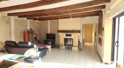 Maison 4 pièces de 111 m² à Clussais-la-Pommeraie (79190)