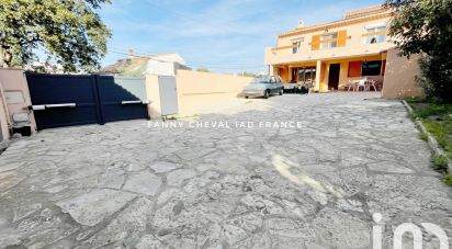 House 10 rooms of 190 m² in Six-Fours-les-Plages (83140)