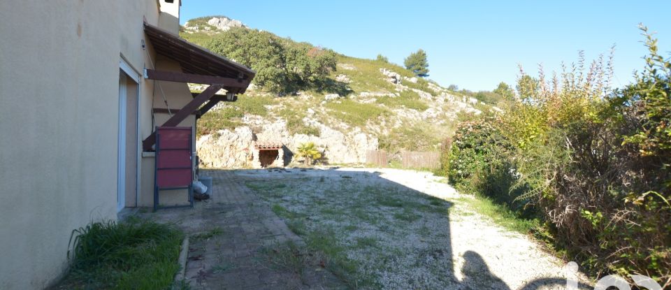 House 4 rooms of 117 m² in Montredon-des-Corbières (11100)