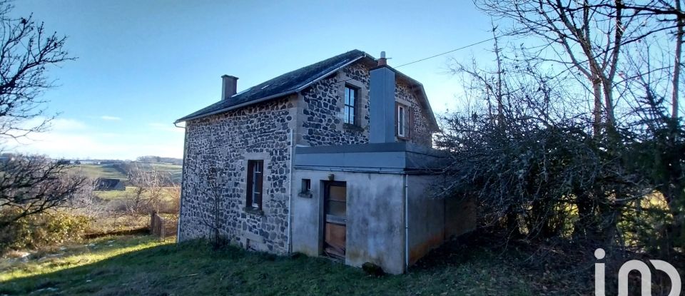 Maison 7 pièces de 115 m² à Larodde (63690)