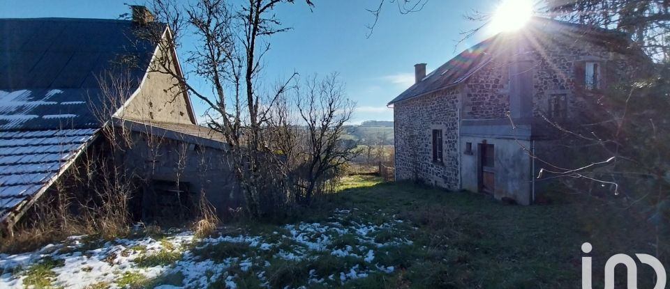 Maison 7 pièces de 115 m² à Larodde (63690)