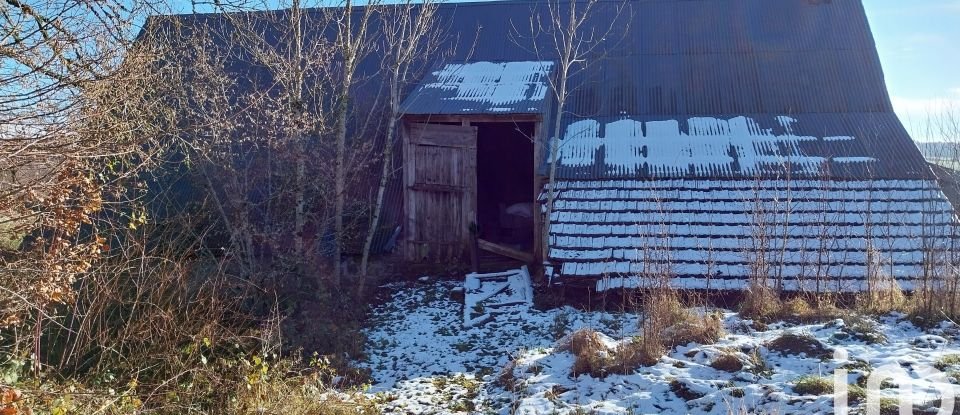 Maison 7 pièces de 115 m² à Larodde (63690)