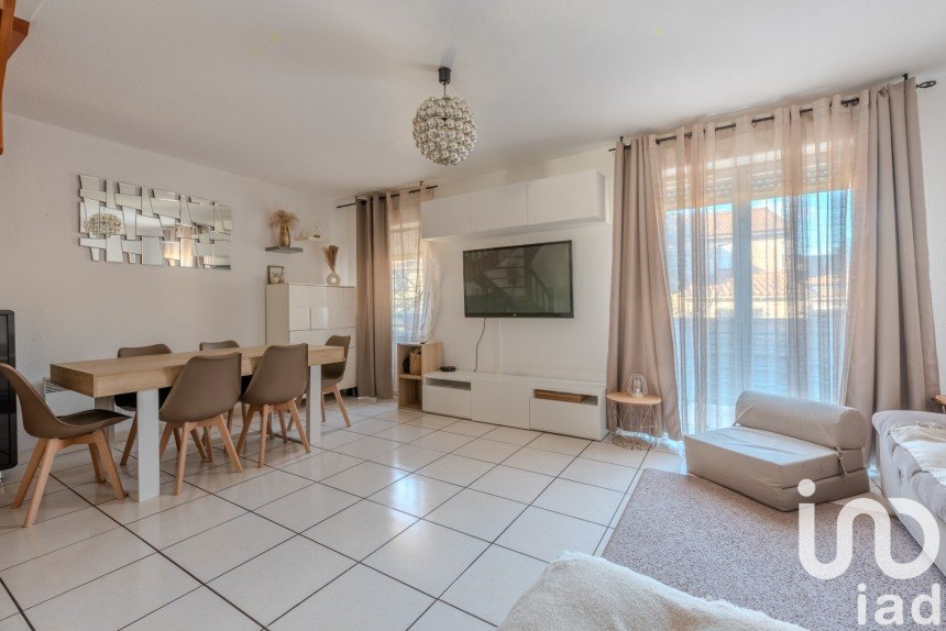 Maison 4 pièces de 82 m² à Nîmes (30000)