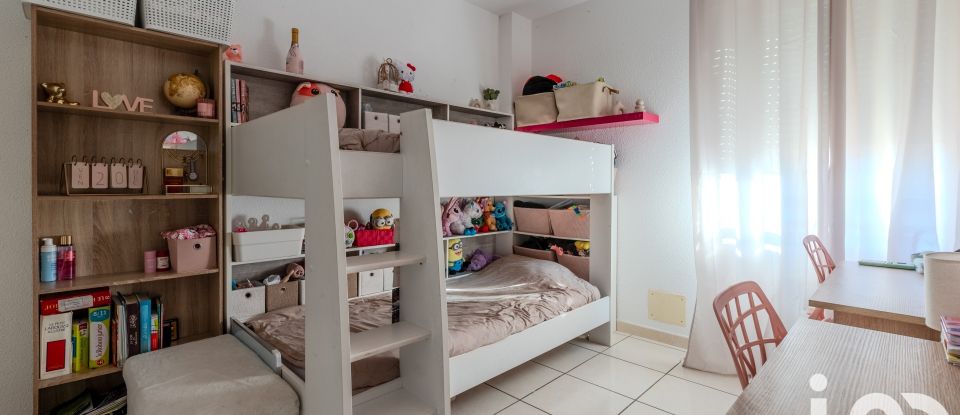 Maison 4 pièces de 82 m² à Nîmes (30000)