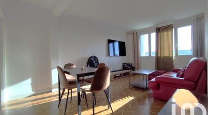 Appartement 2 pièces de 42 m² à Saint-Jean-de-la-Ruelle (45140)